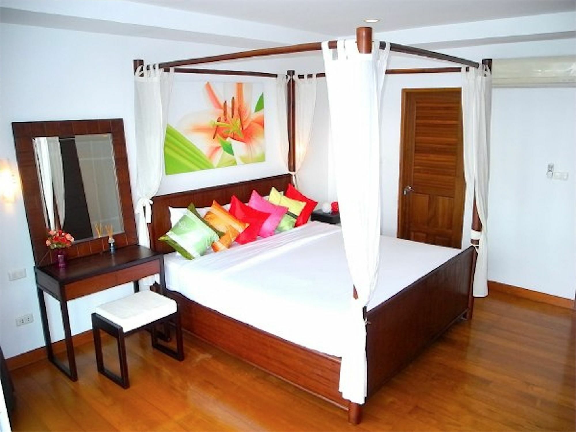 Sunrise 3 Bedrooms Modern Apartment In Nai Harn Rawai Exterior foto